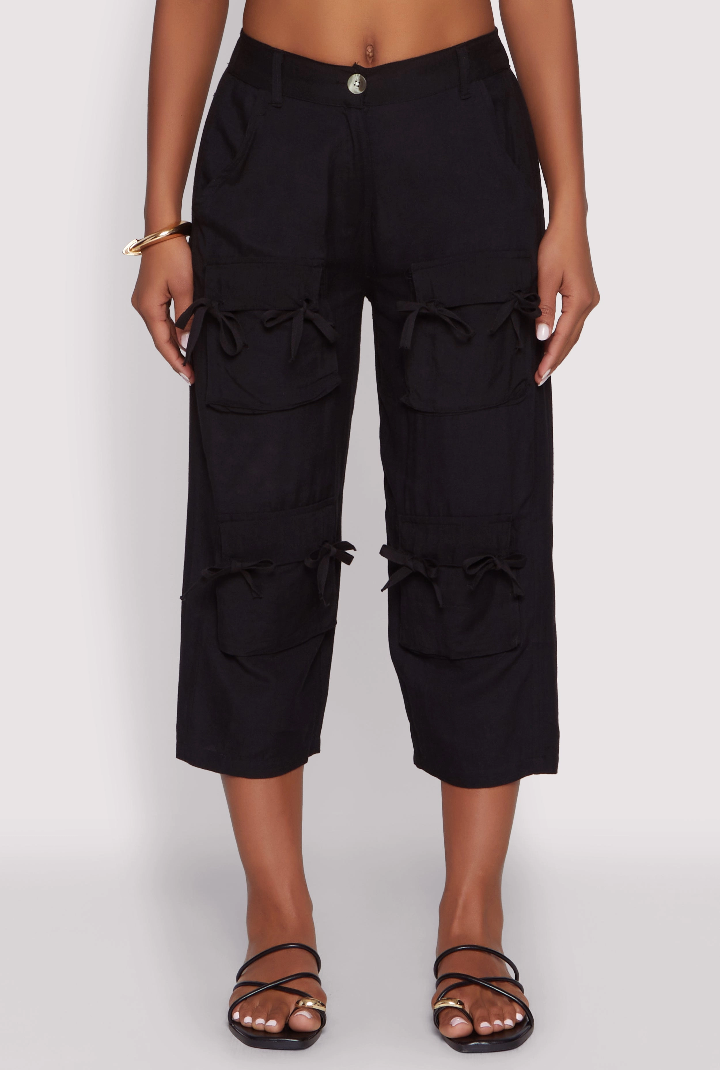 Bow Cargo Pocket Capri Pants