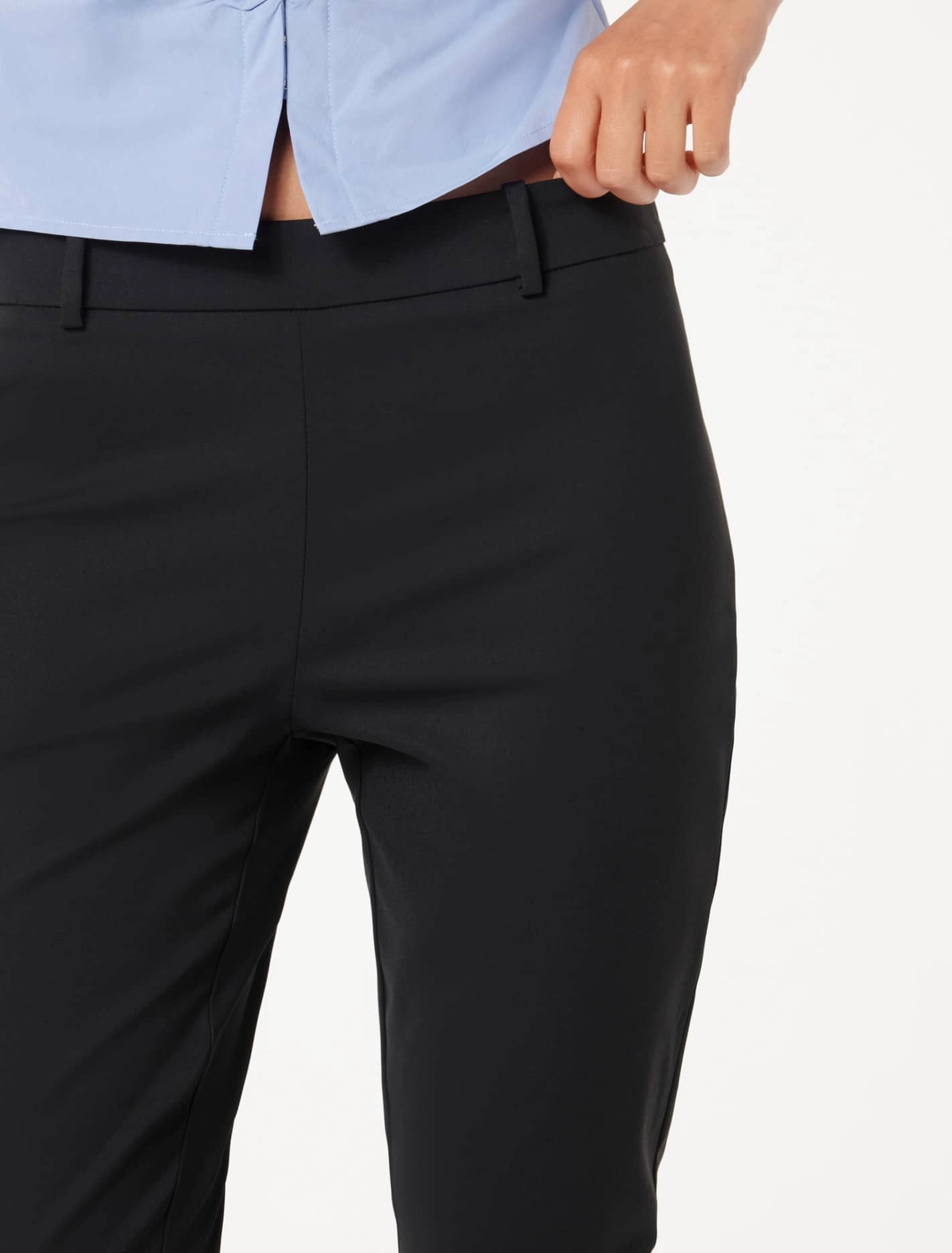 Kyra Capri Pants