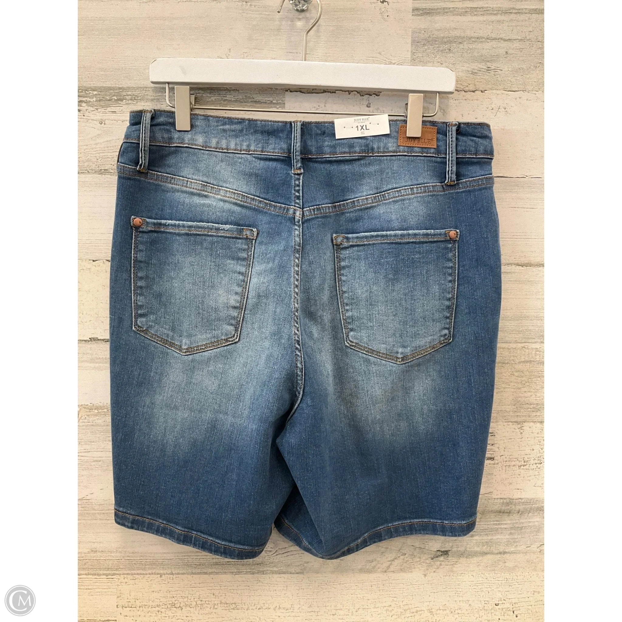 Shorts By Judy Blue In Blue Denim, Size: 18